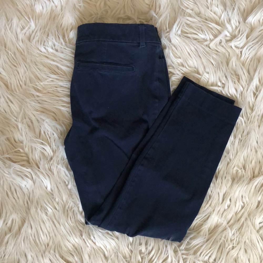 Old Navy pixie never fade ankle pants in Navy Blue